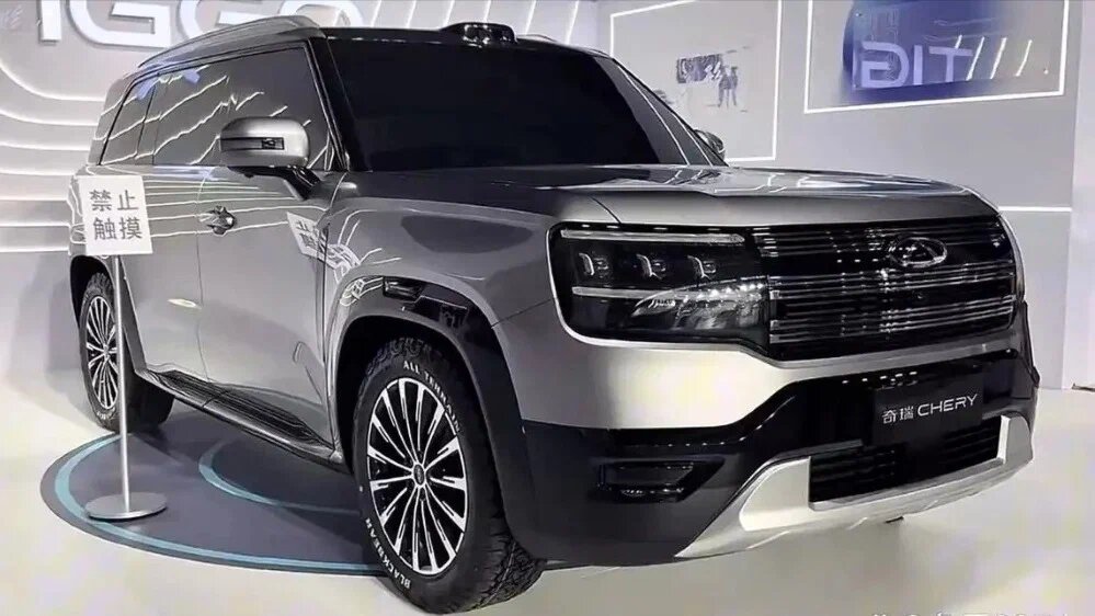 Ещё не вышел, но уже обновился: Chery показала рестайлинговый Tiggo 9L