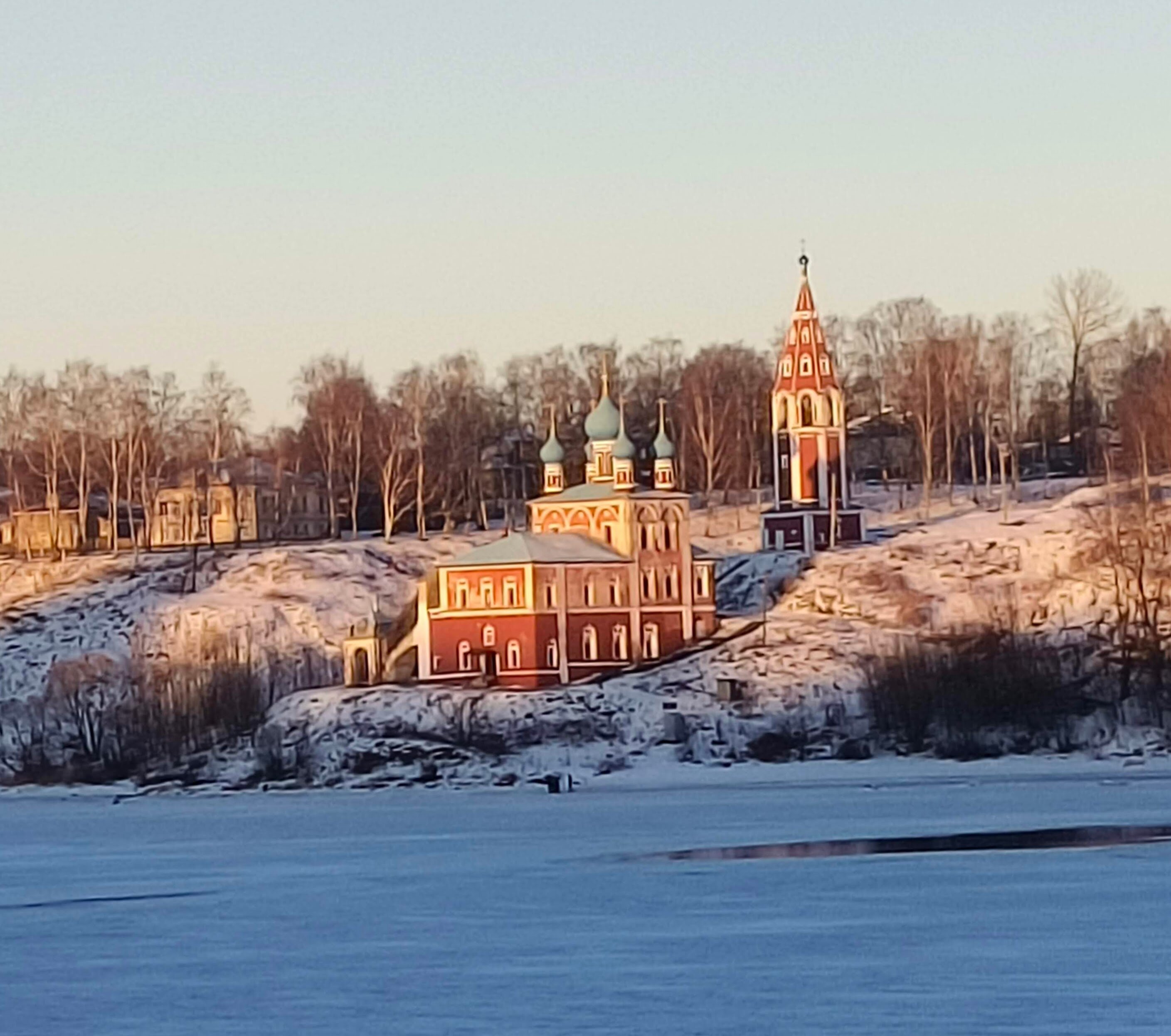 Путешествие в Тутаев: прогулка по правому и левому берегу города