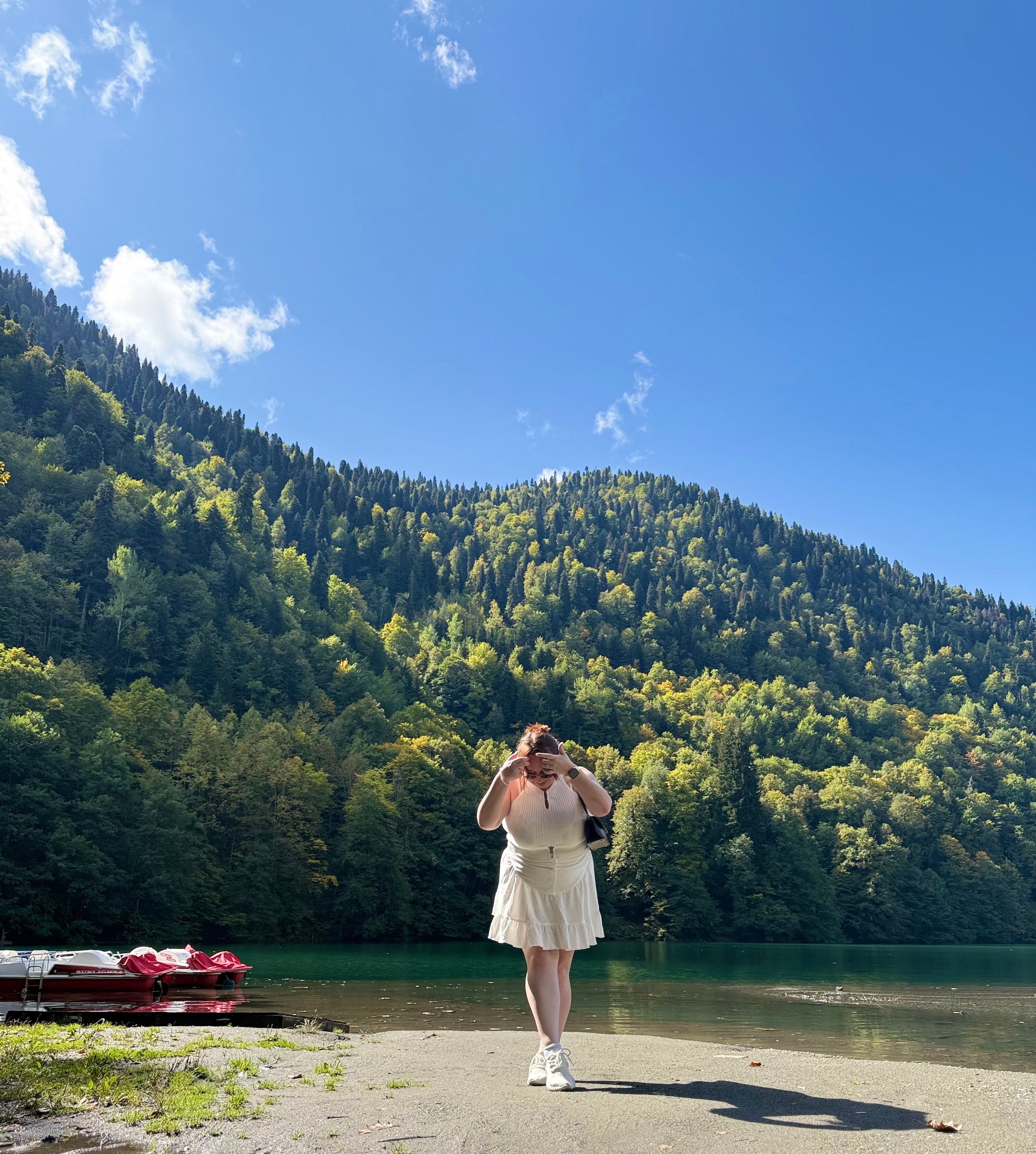 Восторг и солнце, юг чудесный: как отдохнуть в Сочи и Абхазии за 10 тысяч рублей 