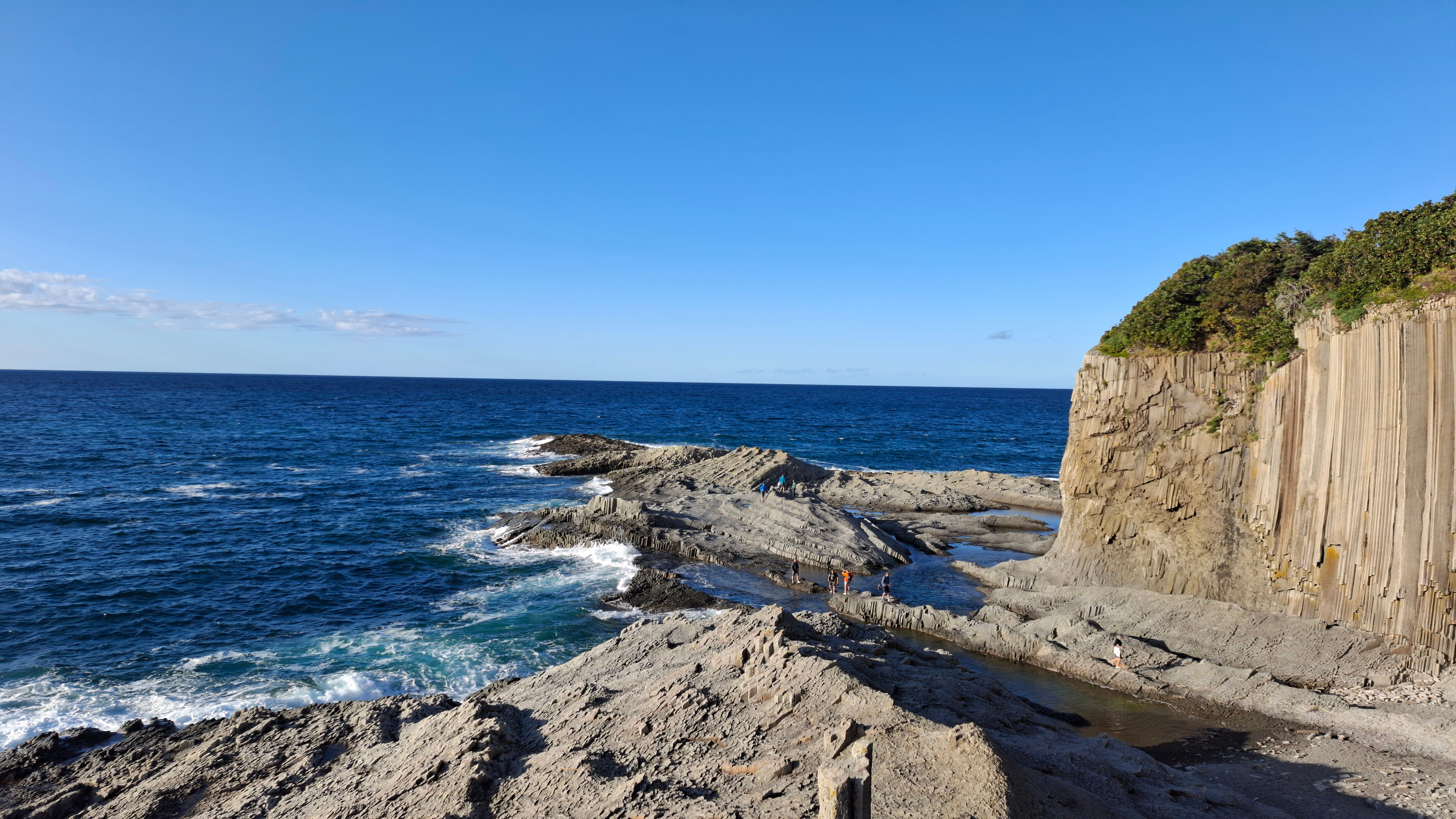 Без гидов по Кунаширу: маршрут, транспорт, медведи