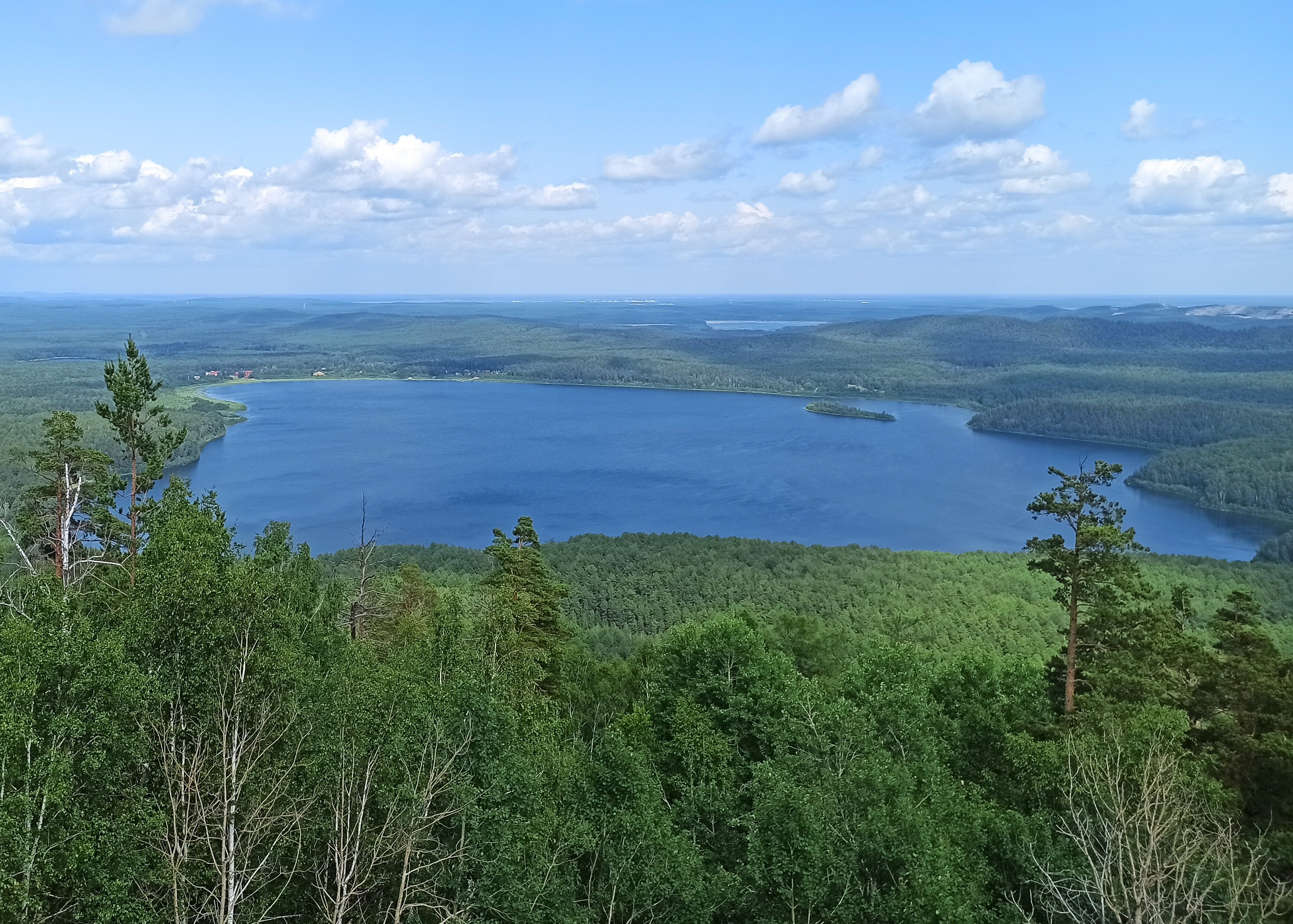 Активные выходные в Челябинской области: трекинг на Зюраткуль, Аракульские шиханы и отдых на озере Тургояк