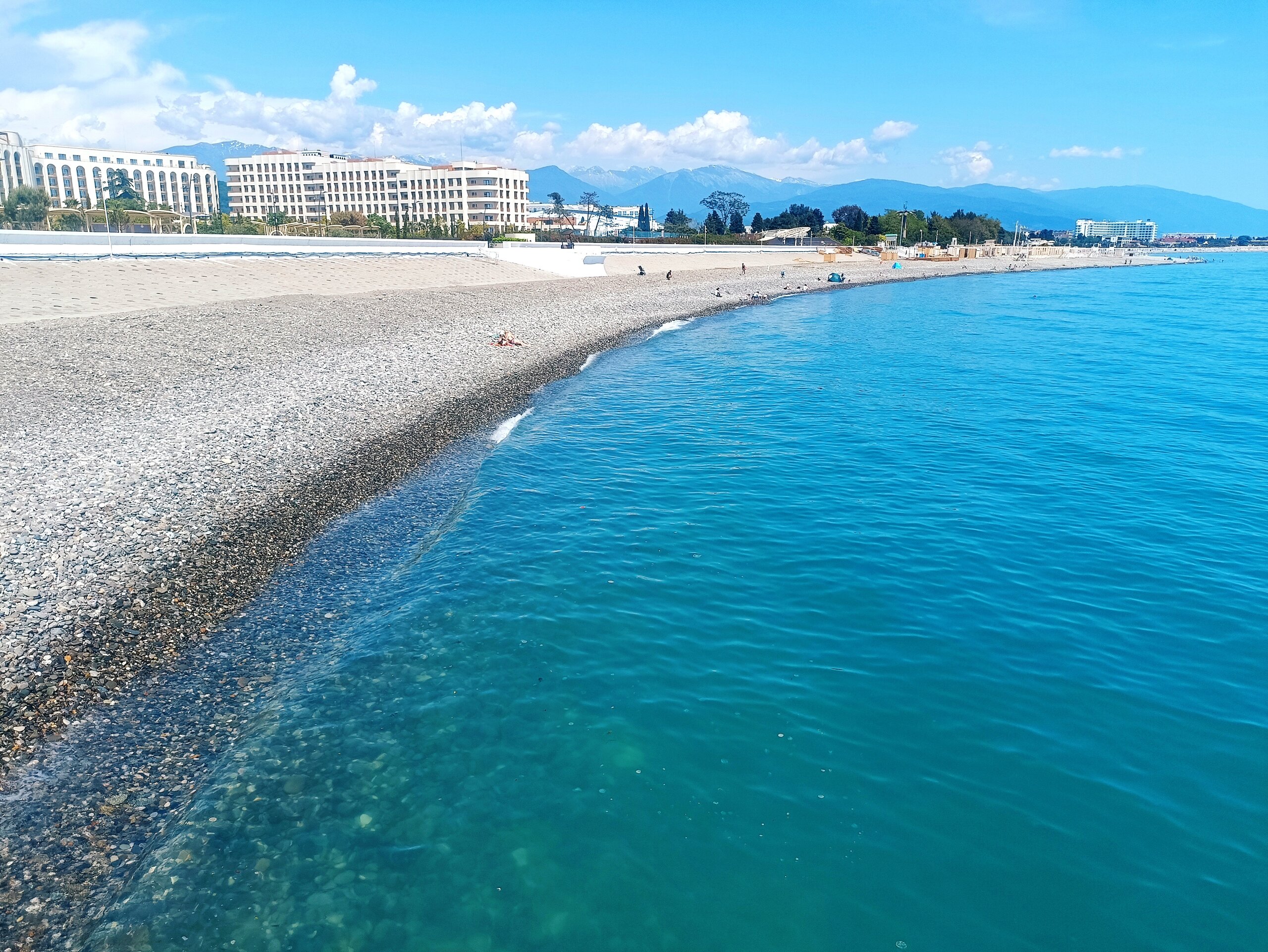 Недорогой отдых в Сириусе в конце мая: как сэкономить и хорошо отдохнуть с семьей