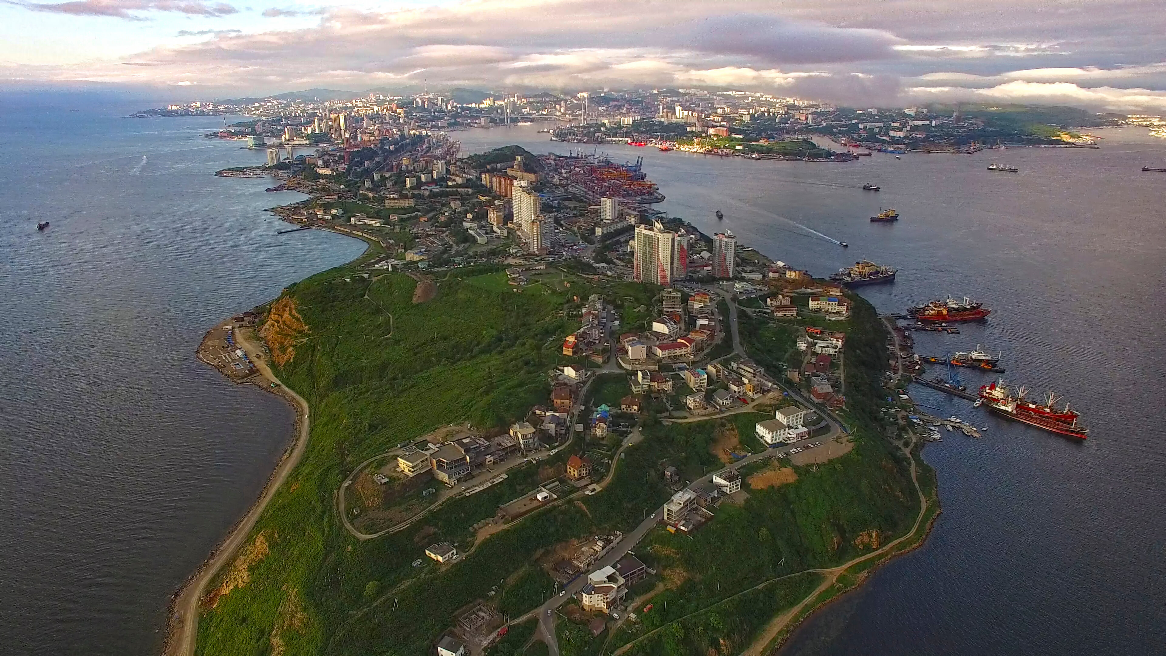 Владивосток — город моря, сопок и ветров.
