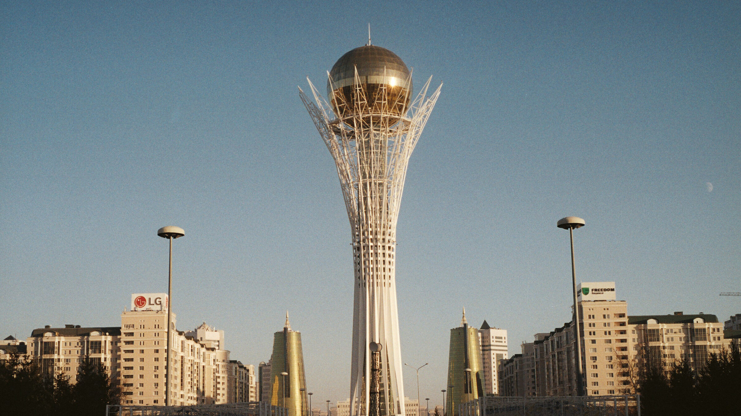 Город офисов и Будапешт в Казахстане: опыт жизни в Астане и Алматы