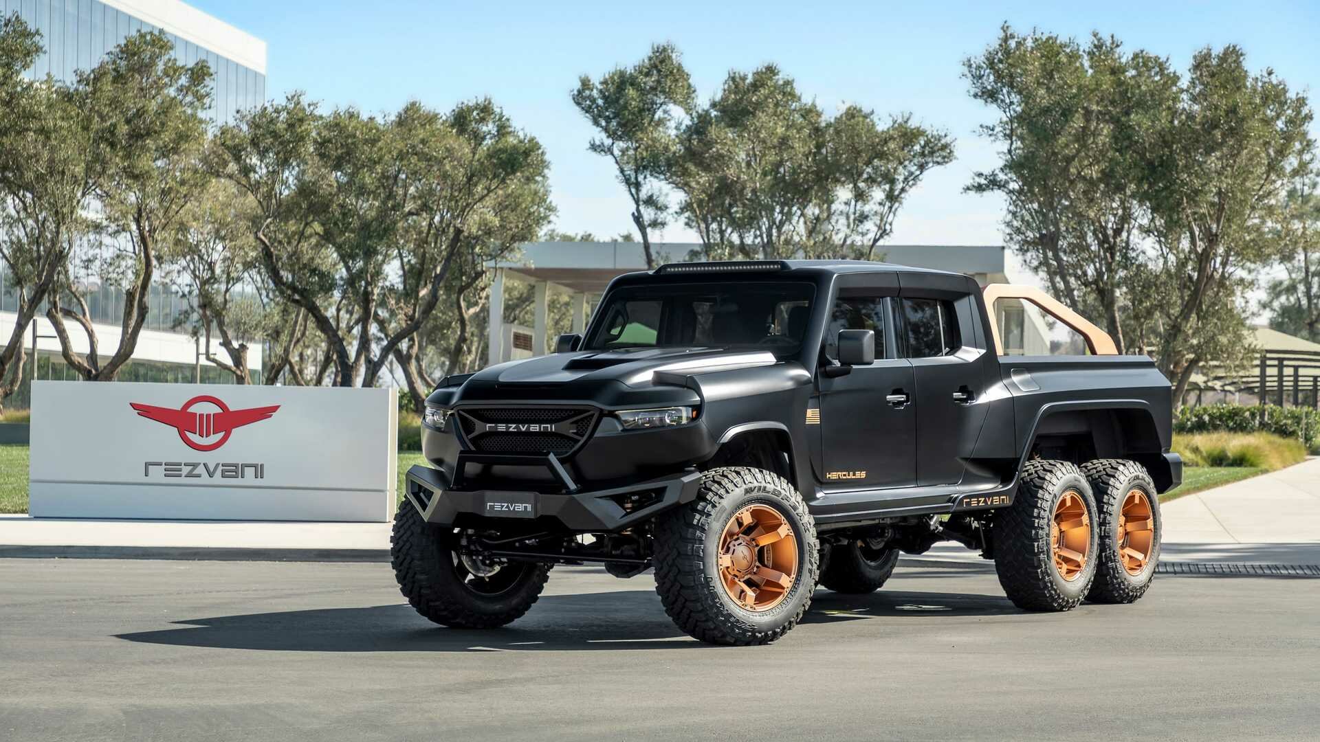 Гитара ұстаған жалаңаш әйелдердің суреттері