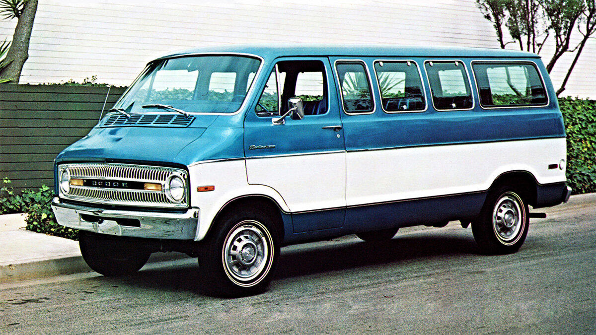 Dodge B200 Sportsman Wagon