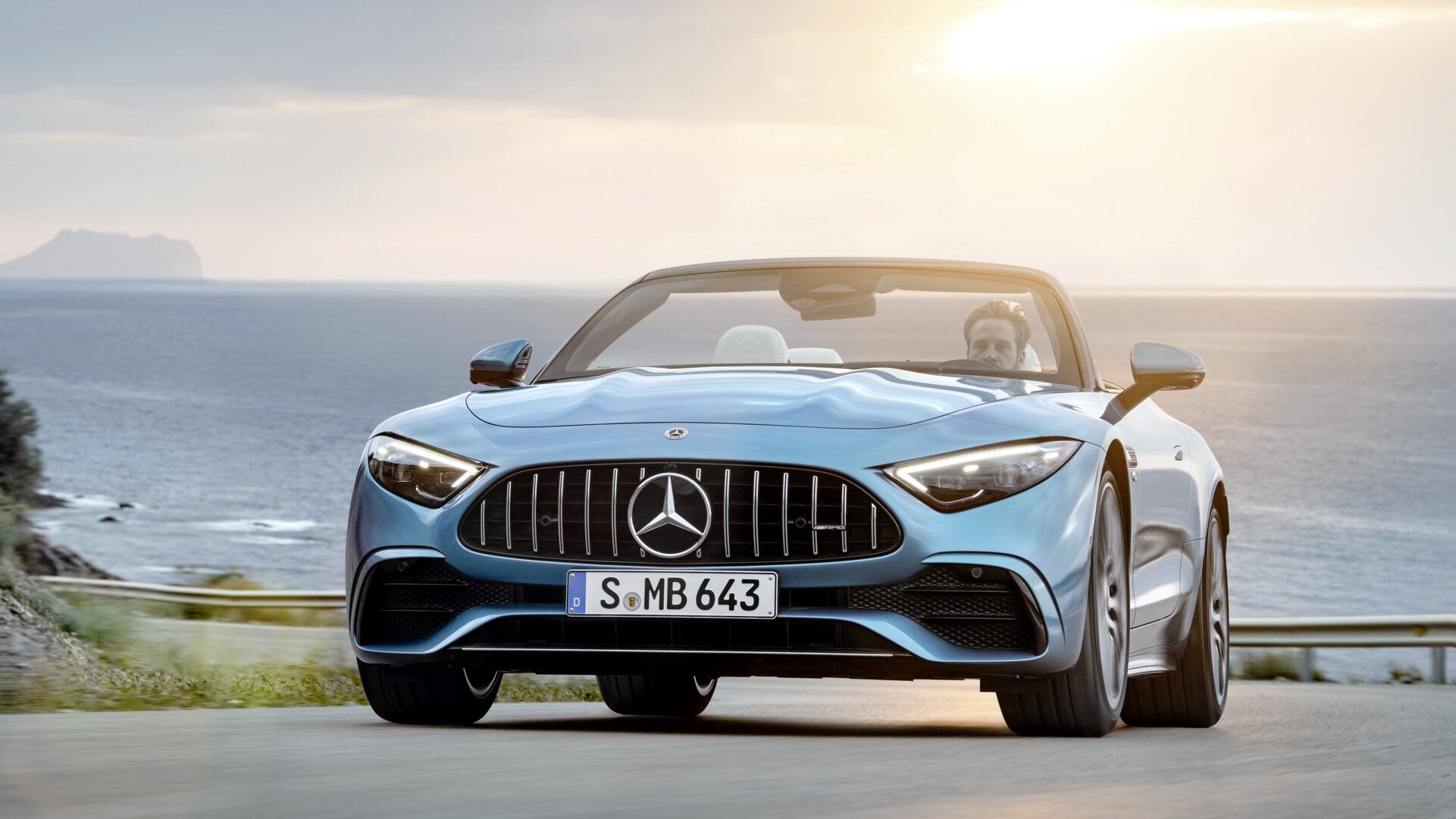 Новый Mercedes-AMG SL получил базовую четырёхцилиндровую версию