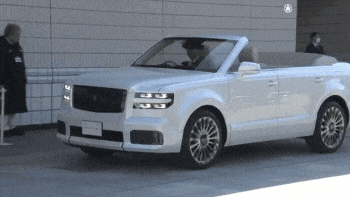 Вседорожник Toyota Century стал парадным кабриолетом