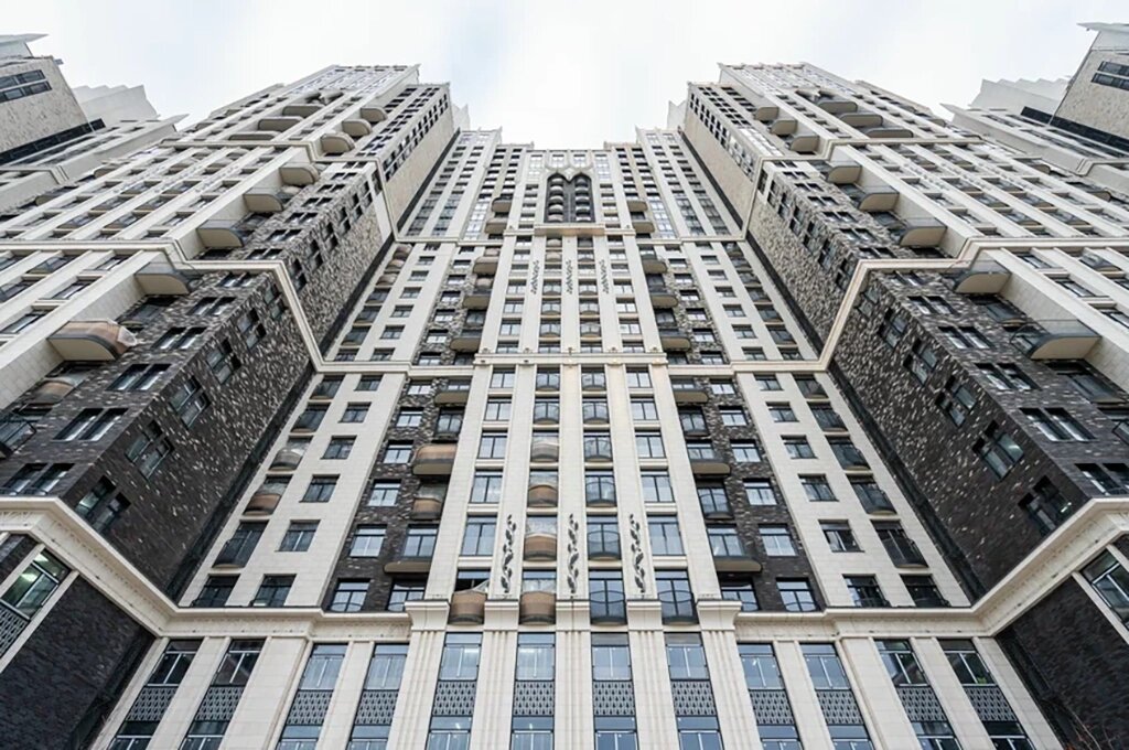 Доля неликвидного жилья в готовых новостройках Москвы и Подмосковья выросла до 6%