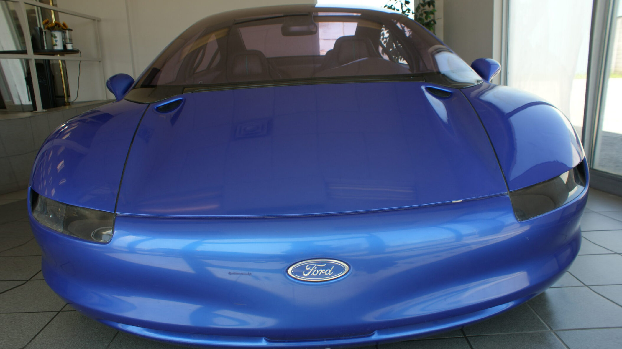 8 особенностей концепта Ford Via, которому всё равно, какой стороной