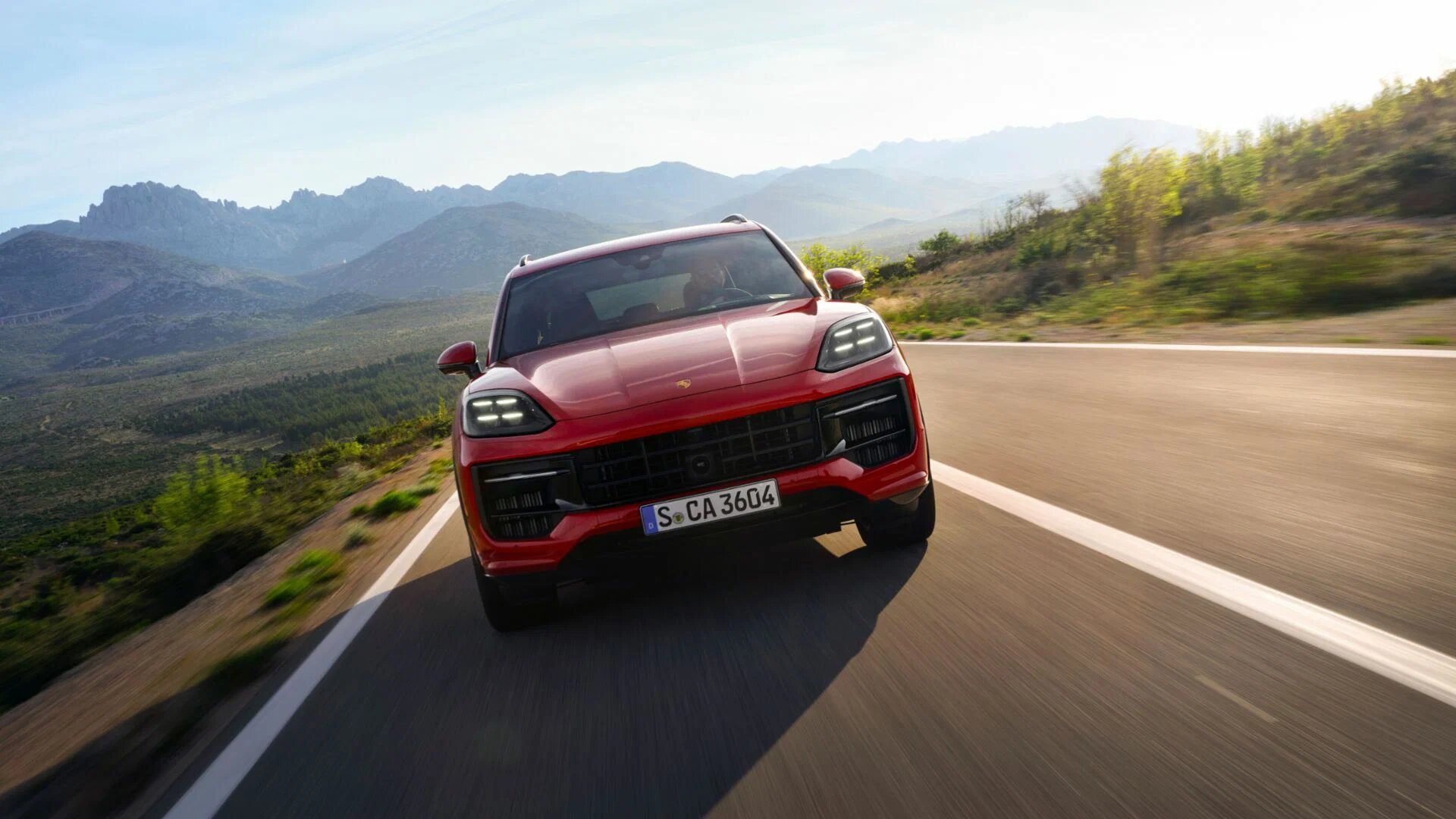 Porsche продлит жизненный цикл бензинового Cayenne из-за слабого спроса на электрокары