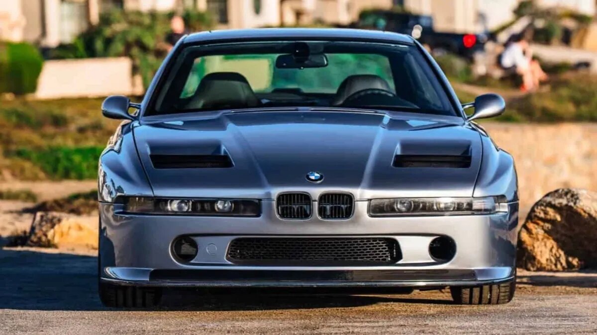 Рестомод из BMW 8 серии первого поколения получил мотор от М5 и карбоновый кузов