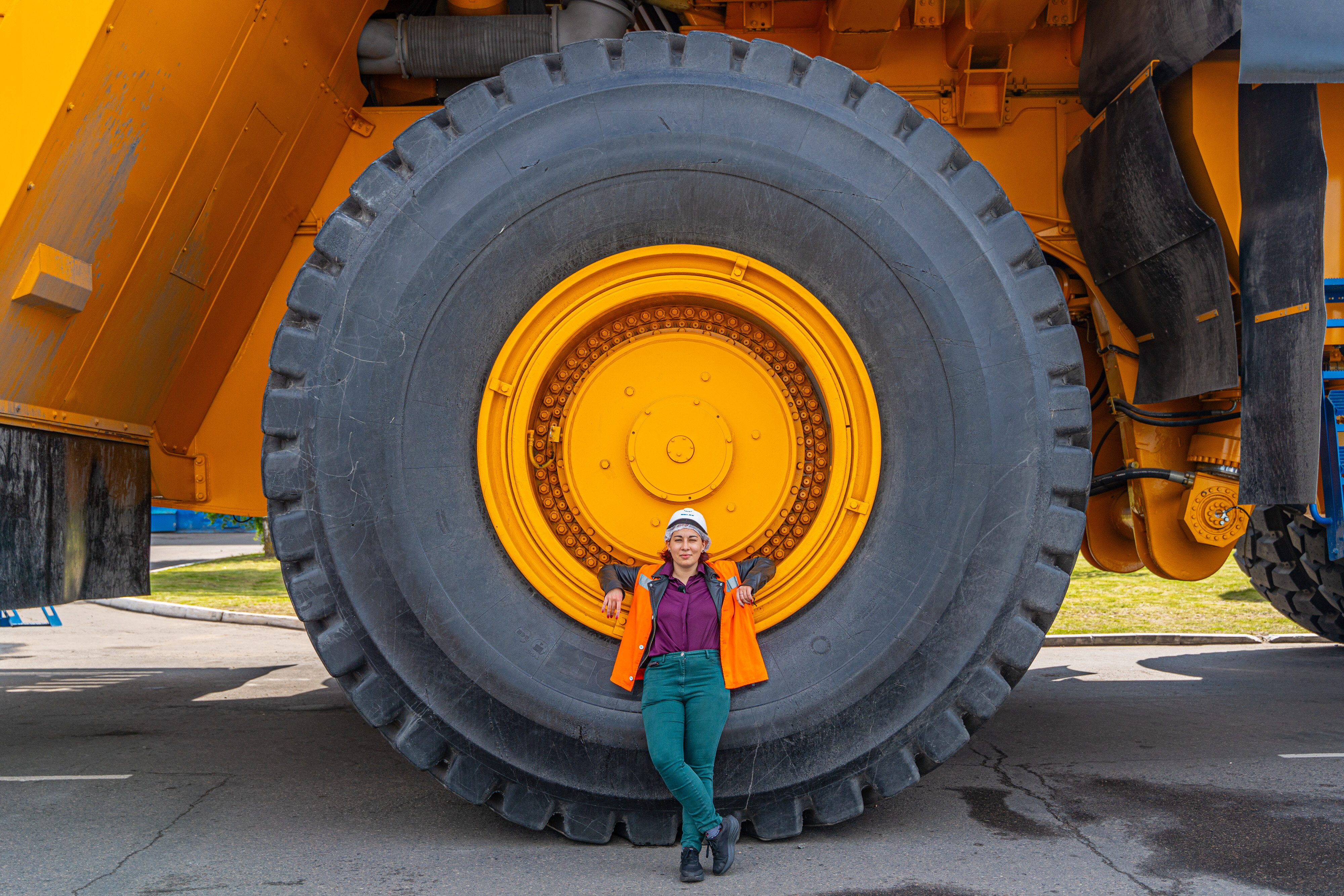 Моя экскурсия на БелАз: как делают самые большие грузовики в мире