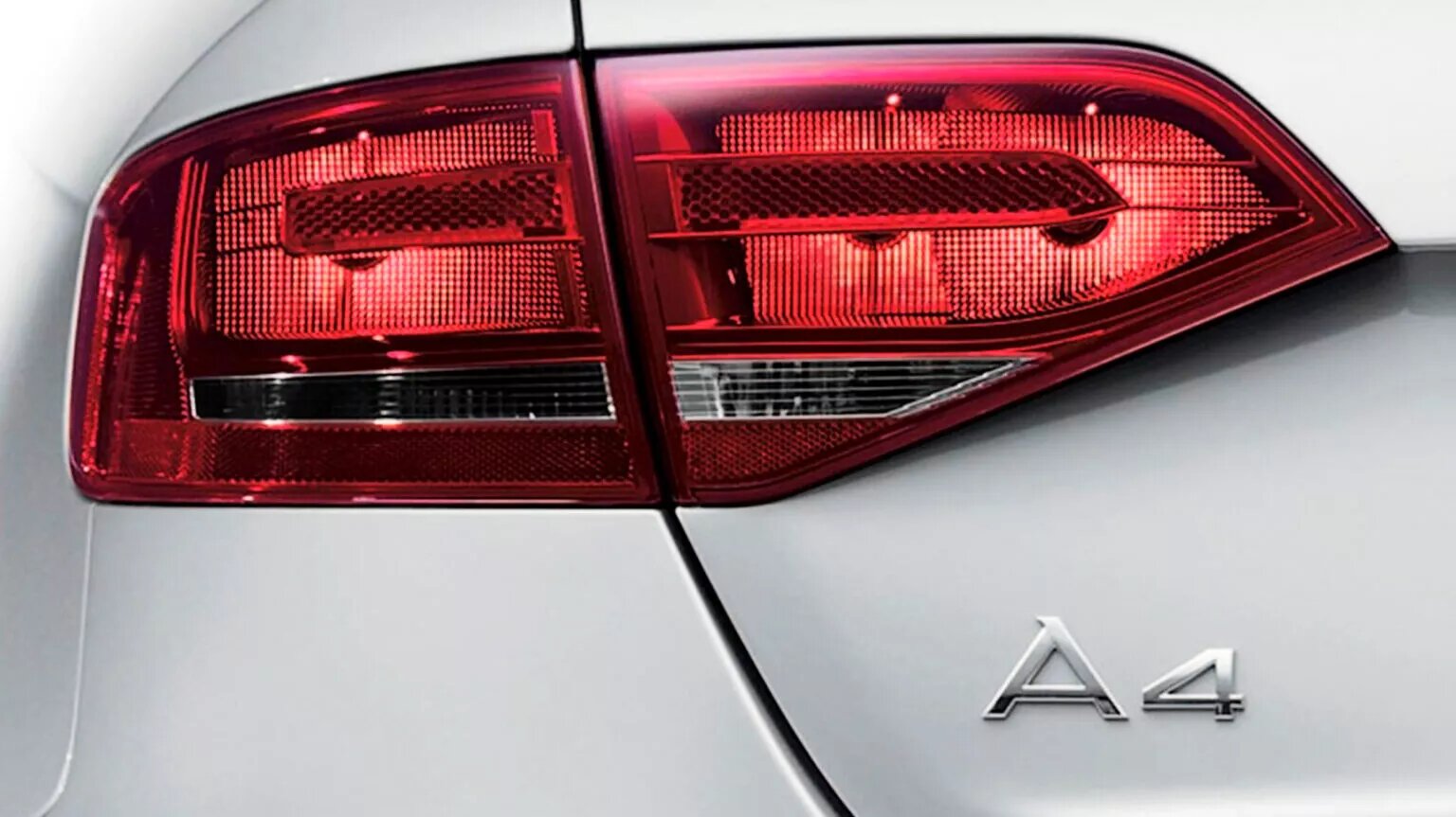 Audi хочет отказаться от переименования A4 из-за путаницы