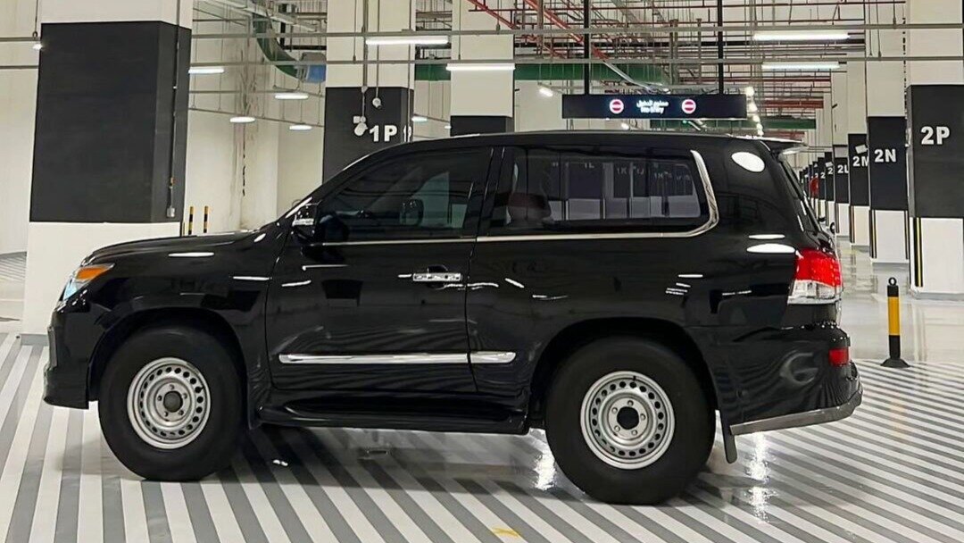 В Катаре Lexus LX 570 превращают в трёхдверное укороченное «купе»