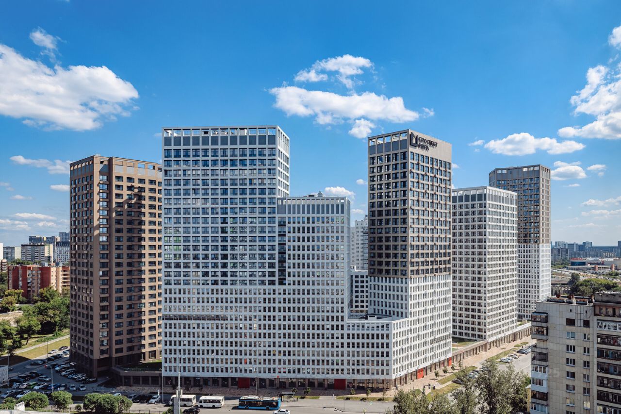 Магазины, двор с фонтаном и гостиница: подробный обзор ЖК «Проспект Мира» в Екатеринбурге