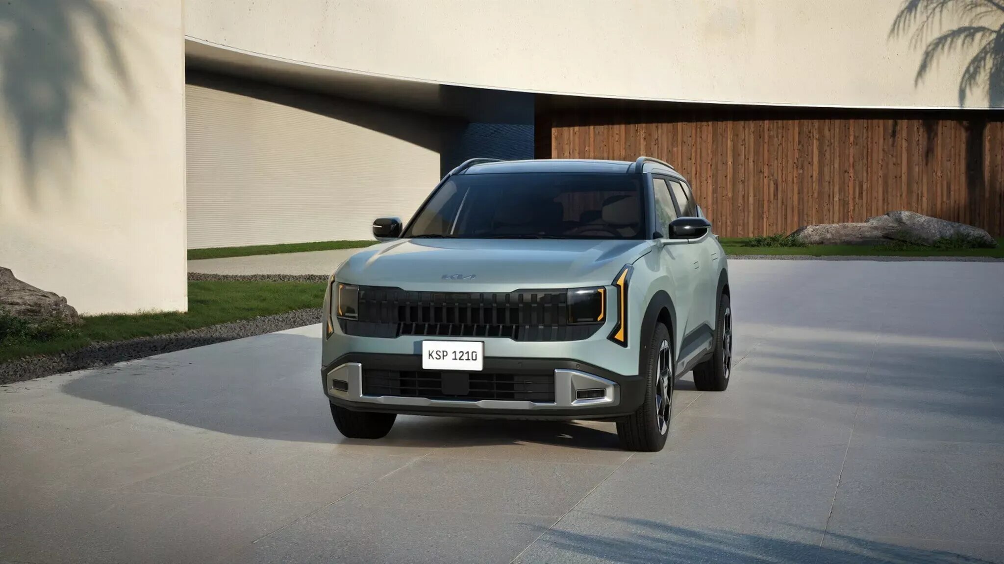 Новый Kia Seltos подрос в размерах и стал гибридом