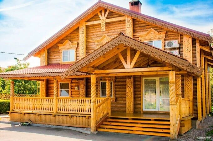 Можно забронировать стилизованный номер или отдельный дом —
например, гостевой дом в стиле XVII века.