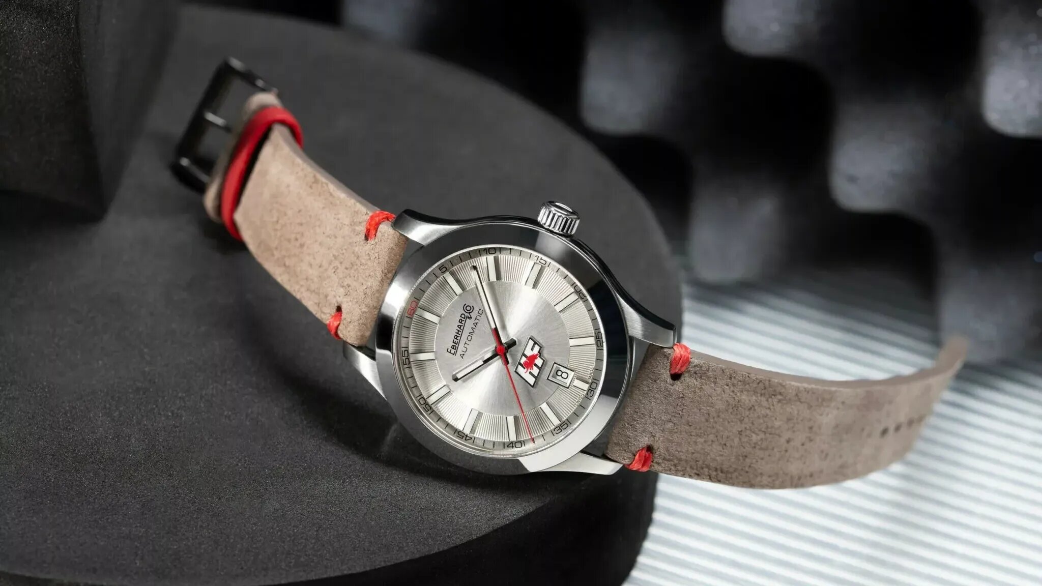 Lancia выпустила лимитированные часы в честь возвращения в ралли