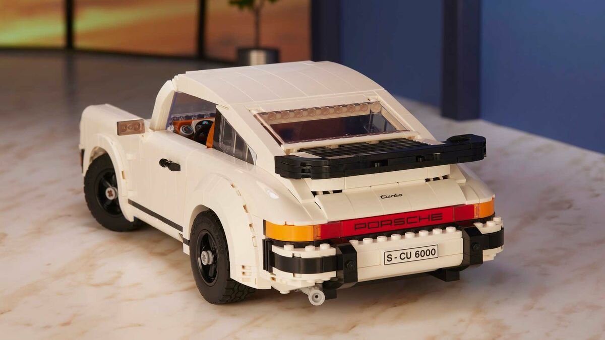 Porsche «два в одном»: новый конструктор Lego посвятили старым 911 ...