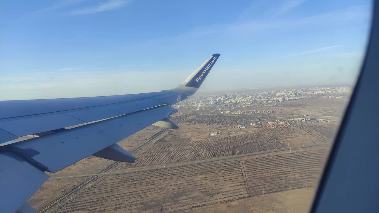 Самолёты чаще всего направляются в
столичный аэропорт имени Шота Руставели, а также в аэропорты Батуми и Кутаиси.