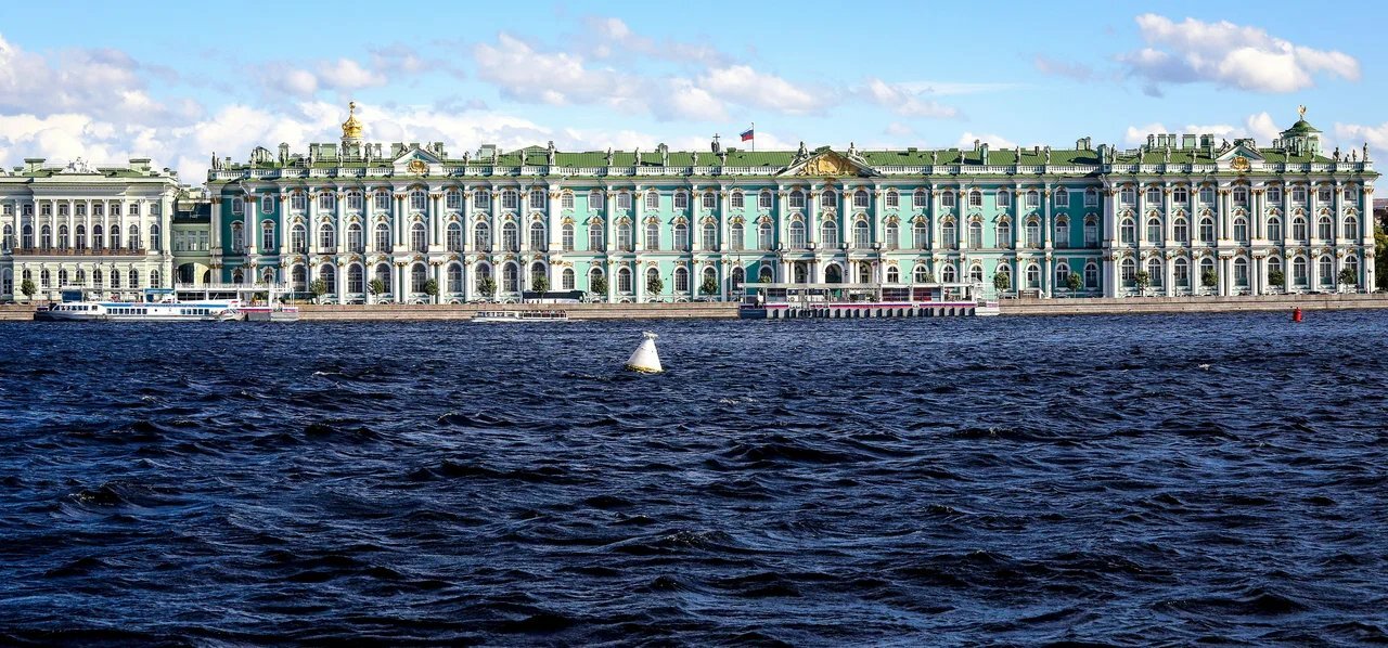 Как добраться из Москвы до Питера на пароходе, самолёте, поезде ...
