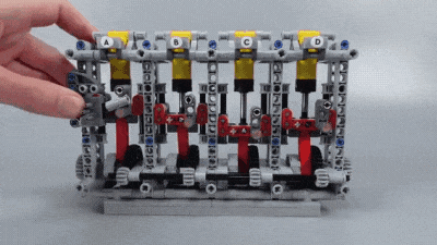 Конструирование моторов с пневмопоршнями из деталей Lego показали на видео