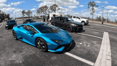 Суперкар Lamborghini Huracan проиграл в дрэге кроссоверу BMW X3 M