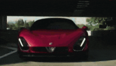 Гонщик Формулы-1 поучаствовал в настройке суперкара Alfa Romeo 33 Stradale