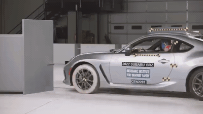 IIHS составила рейтинг самых просматриваемых краш-тестов 2022 года