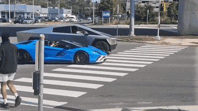 Пикап Tesla Cybertruck обогнал Lamborghini Aventador в уличной гонке: водителей ищет полиция