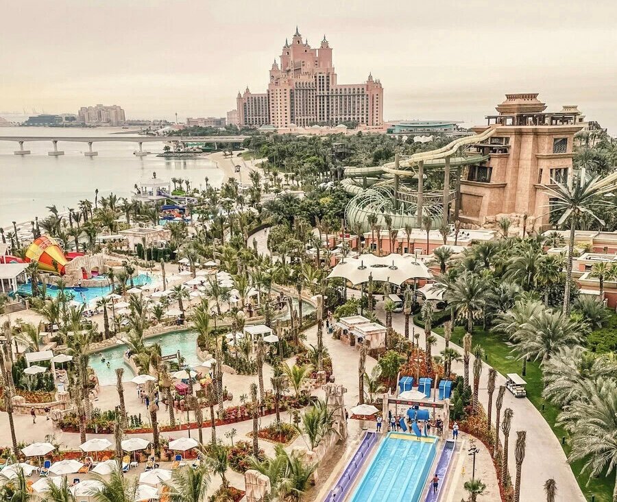 Проживающие в отеле Atlantis The Palm могут посещать аквапарк бесплатно.