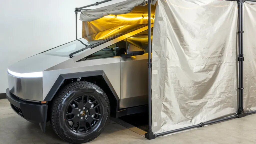 Для Tesla Cybertruck разработали «палатку Судного дня» за 15 тысяч долларов