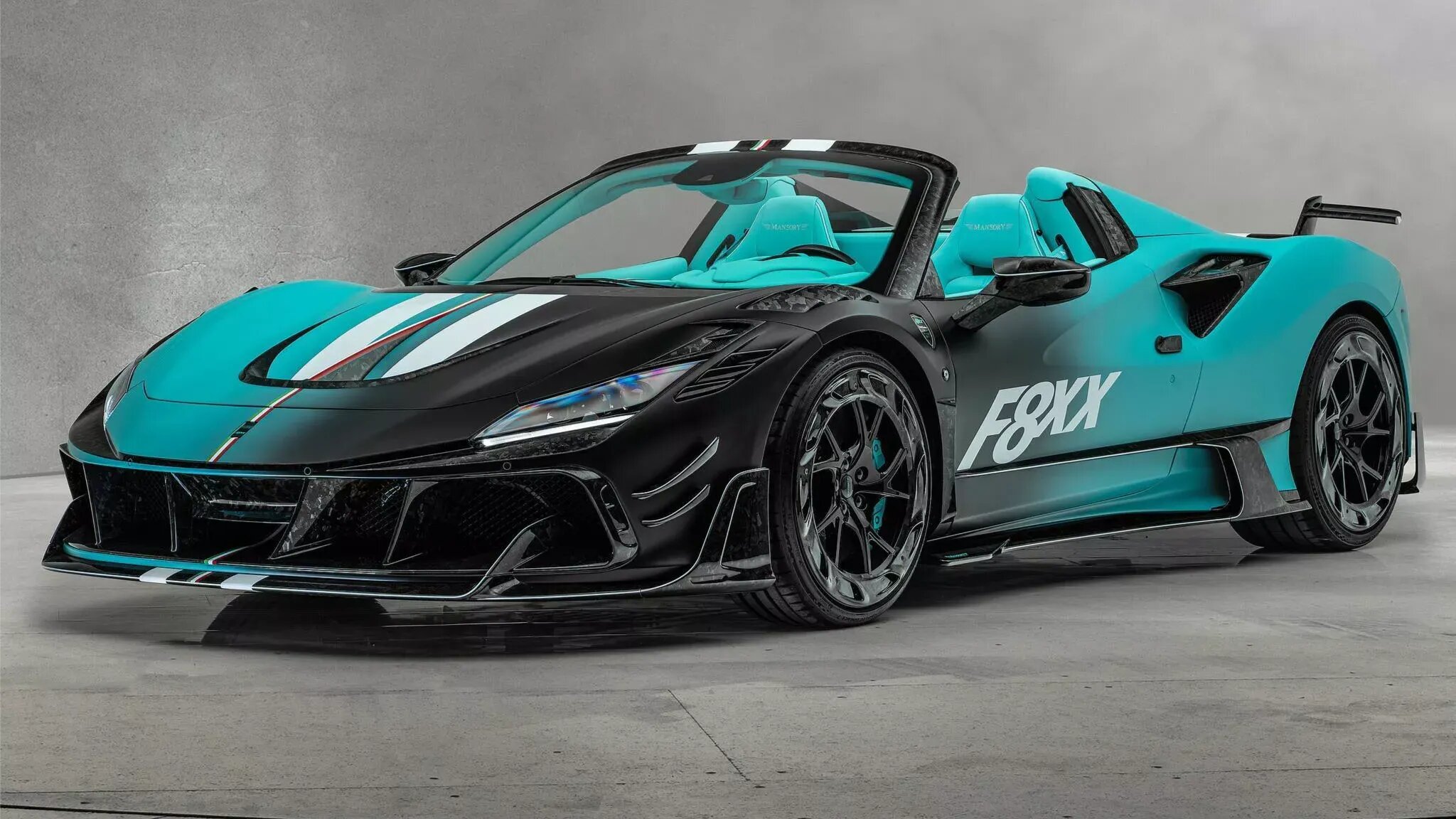 Ателье Mansory стилизовало спайдер Ferrari F8 под трековые модели