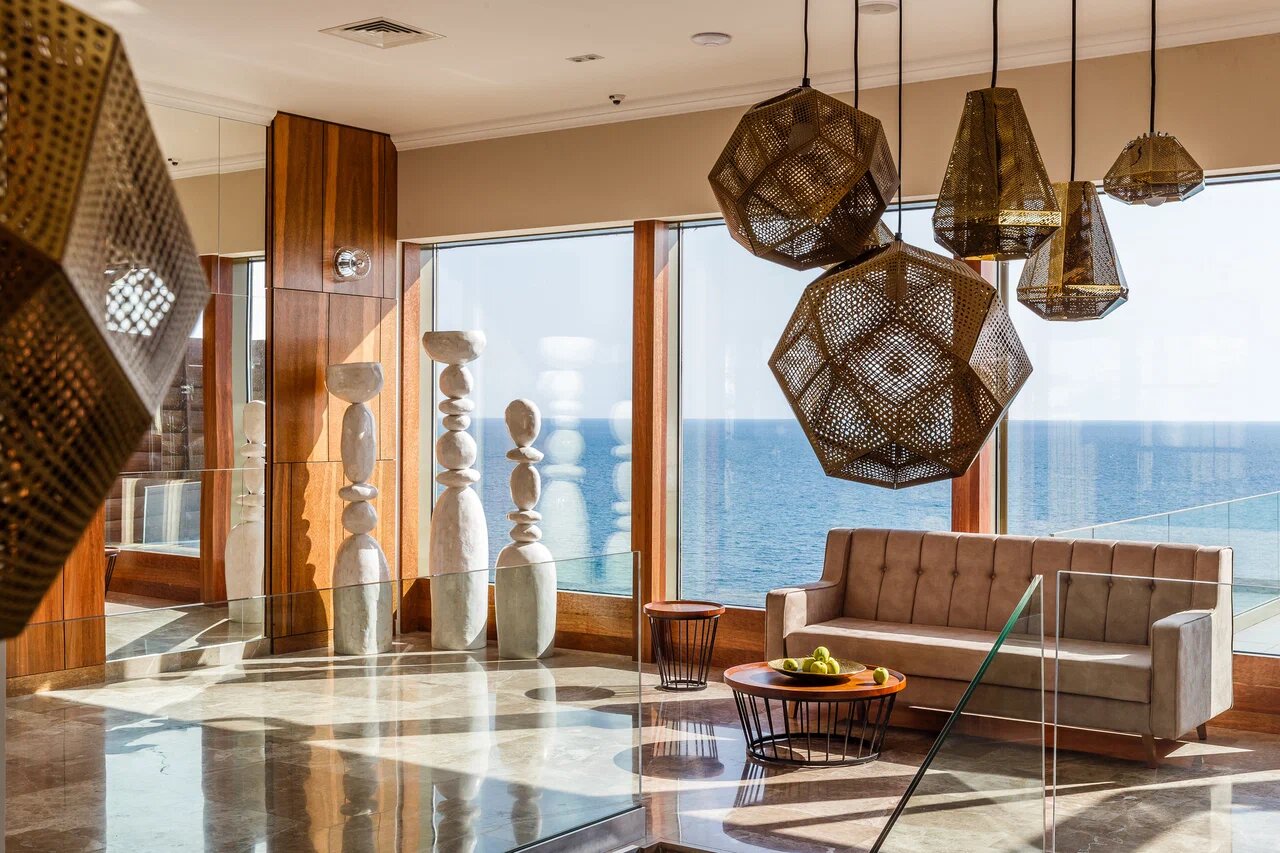 Первая береговая линия и бескрайний вид на Чёрное море из любой точки — то, что нужно для отличных фото.