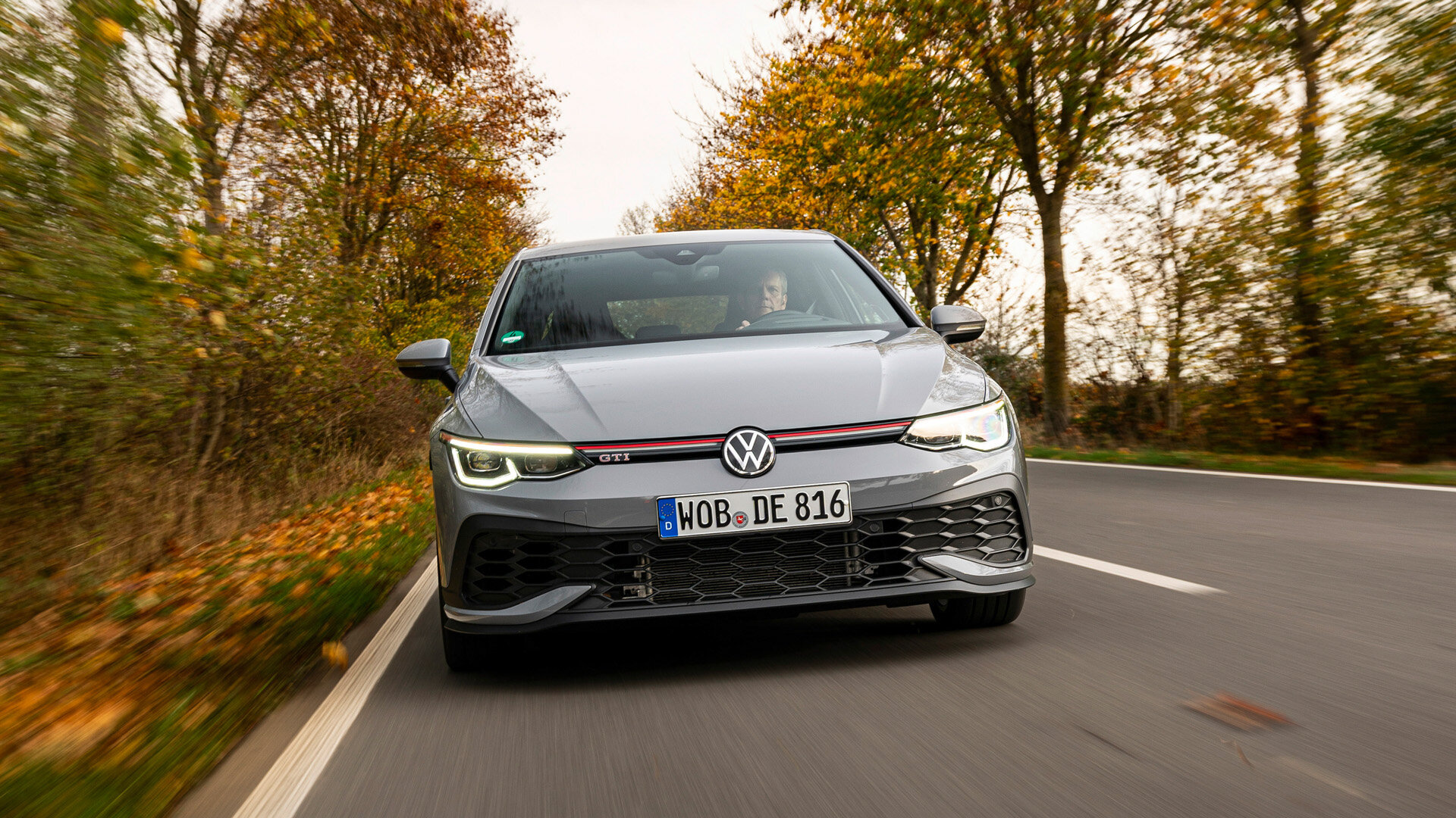 Volkswagen не откажется от Golf, но может сделать его электрокаром