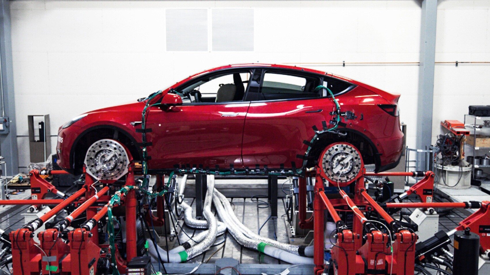 Первую европейскую Гигафабрику Tesla запустили в Германии