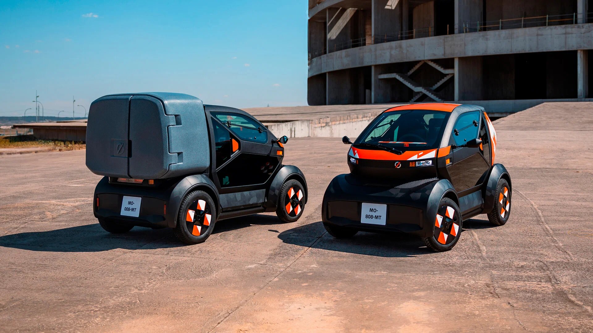 Компания Renault показала серийные микрокары Duo и Bento (для курьеров)