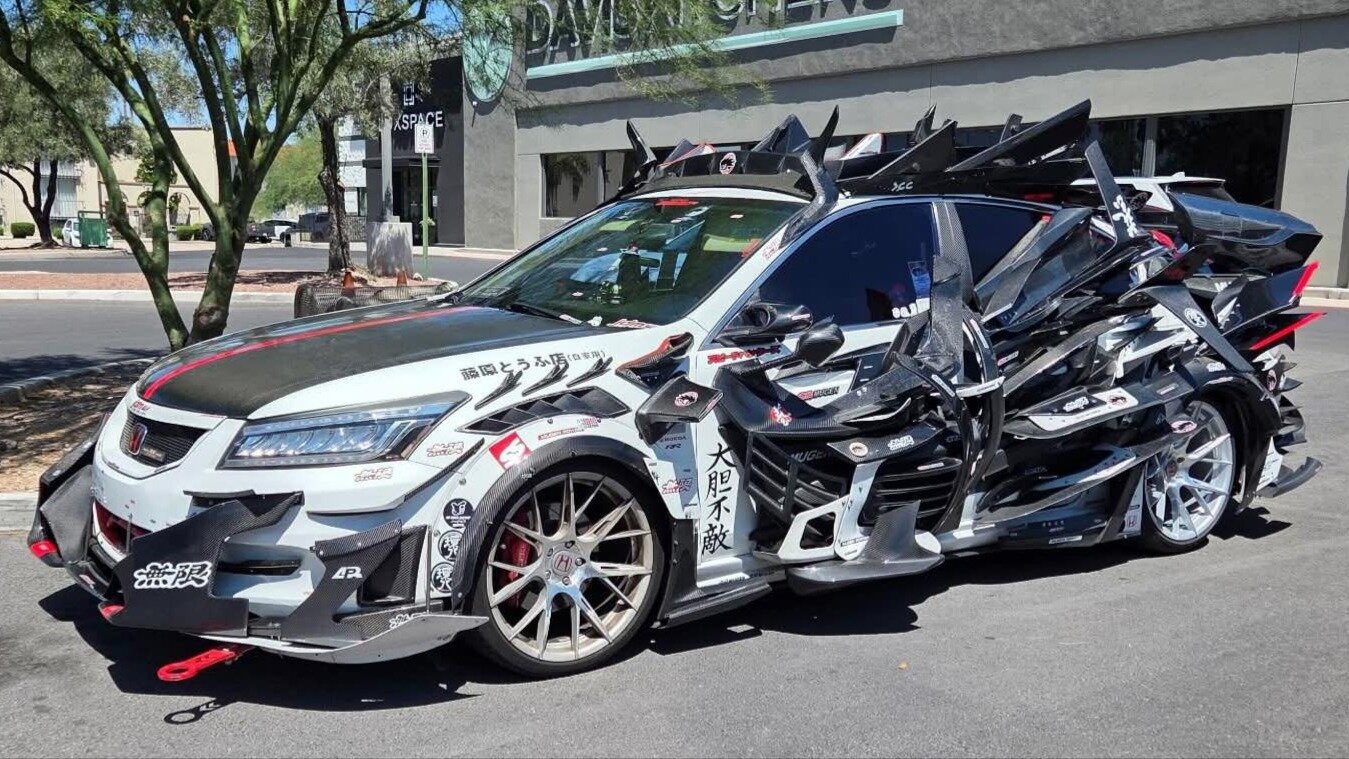 В Аризоне найдена самая, возможно, «крылатая» Honda Accord в мире