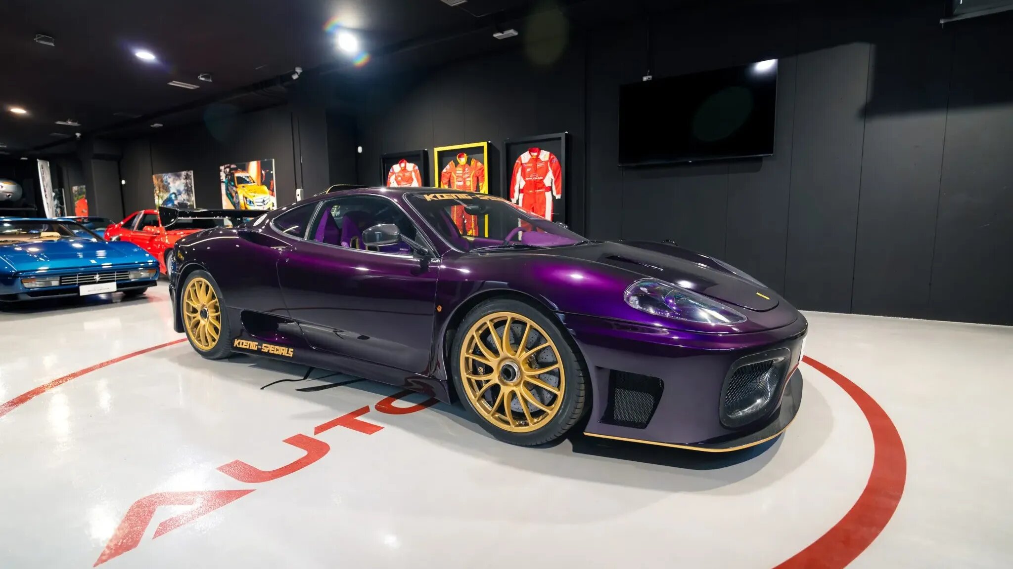 Уникальную очень фиолетовую Ferrari от Koenig продали по цене двух BMW M2