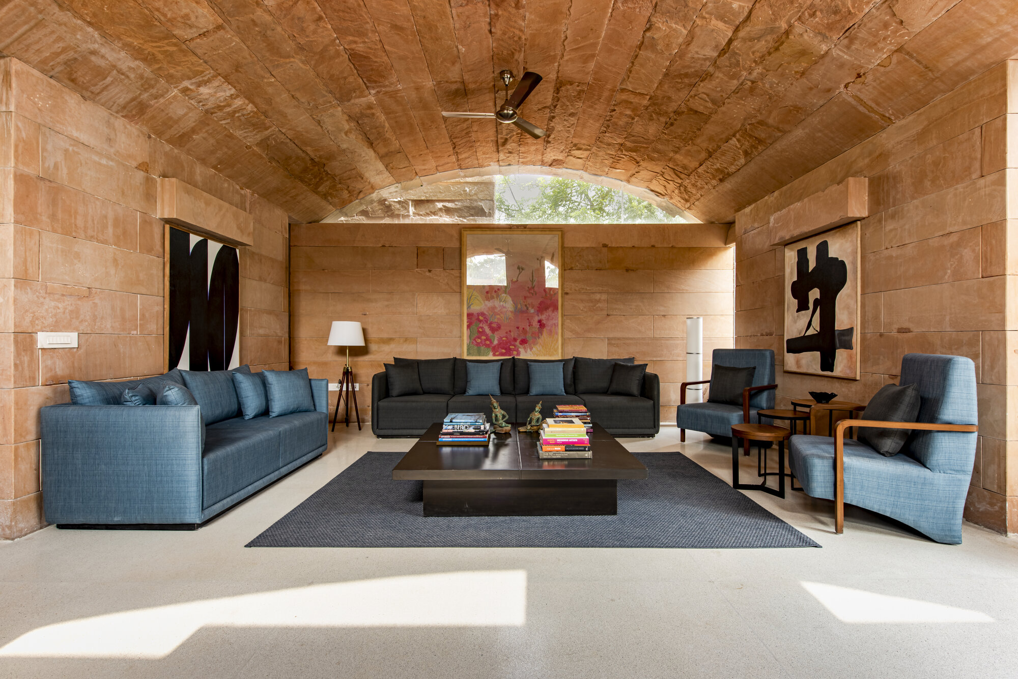 Узор из пустот в каменной резиденции: индийский фотопост