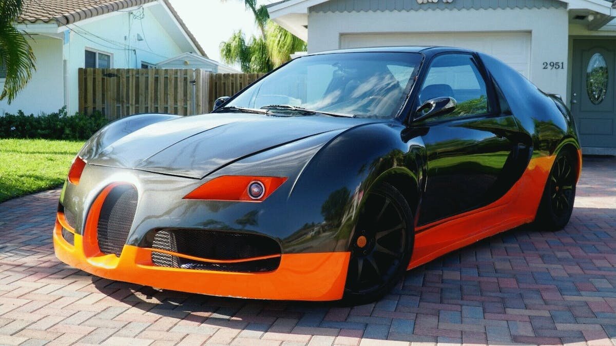 Реплику Bugatti Veyron продали втрое дешевле вложенной в неё суммы