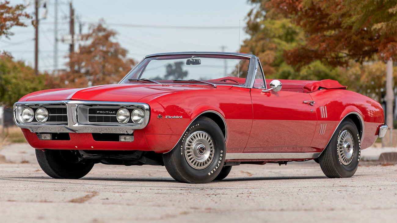 На продажу выставлен самый первый в истории Pontiac Firebird