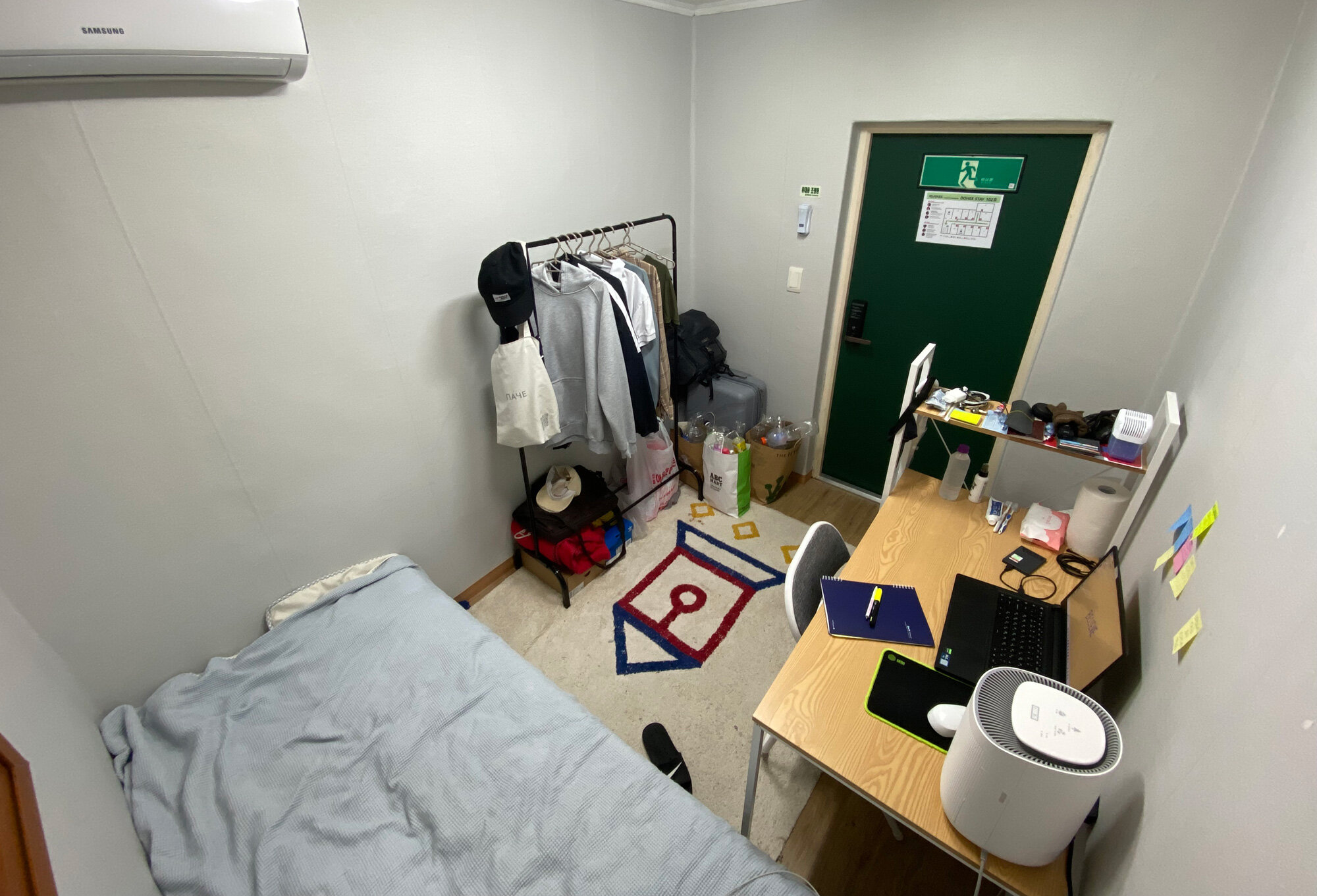 Комната в корейском общежитии