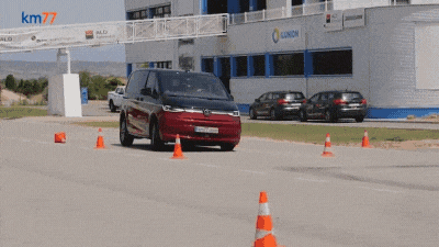 Volkswagen Multivan T7 на «лосином тесте» оказался предсказуемо медленным