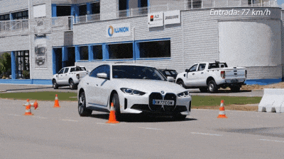 Электрокар BMW i4 прошёл «лосиный тест» хуже конкурентов и большого кроссовера BMW iX