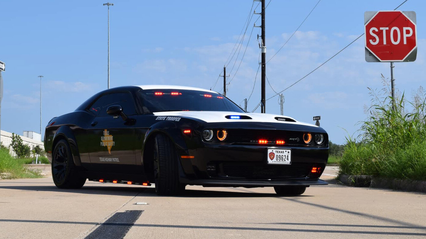 1080-сильный Dodge Challenger, задержанный после погони в Техасе, поступил на службу в полицию