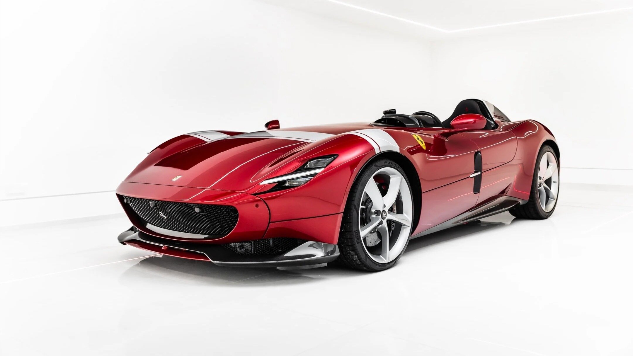 Один из 129 существующих Ferrari Monza SP1 выставили на продажу