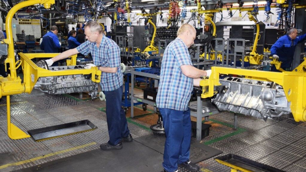 Заволжский моторный завод возобновил производство восьмицилиндровых моторов