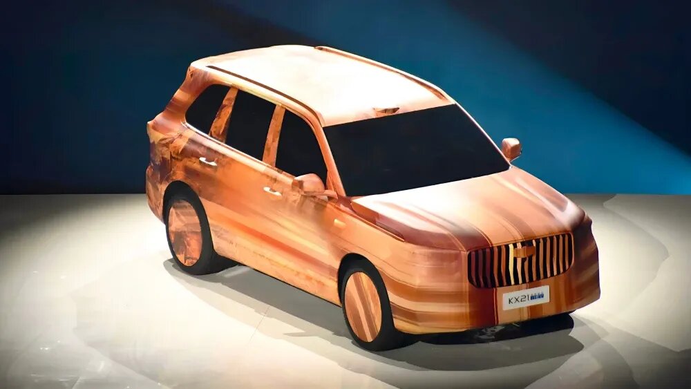 Geely намекнула на гибридный кроссовер крупнее Monjaro